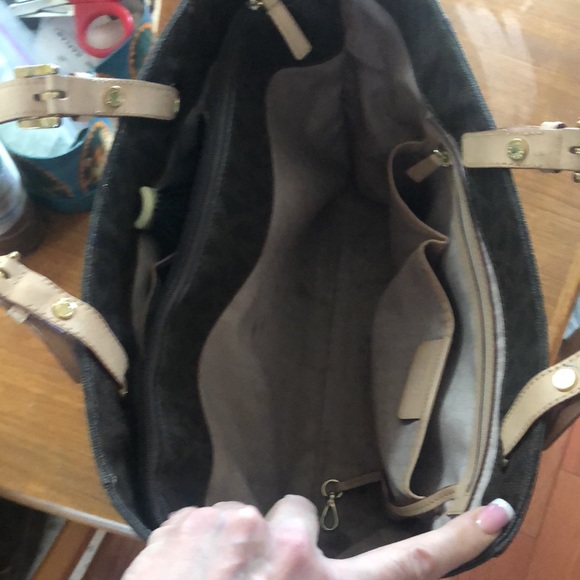 Michael Kors Horizontal Tote - Picture 4 of 9